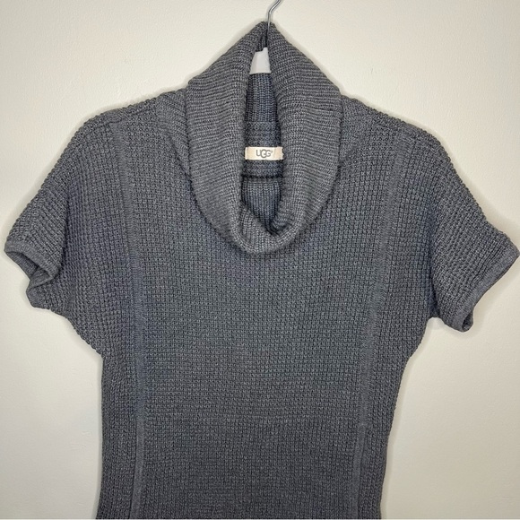 UGG Women's Gray Selby Short Sleeve Cowl Neck Pullover Sweater size XS - Picture 3 of 11